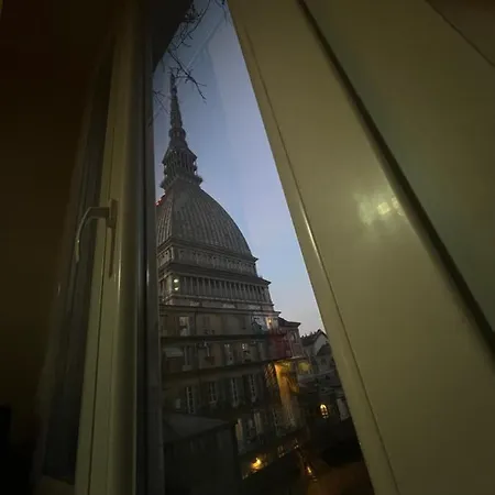 Ai Piedi Della Mole *
